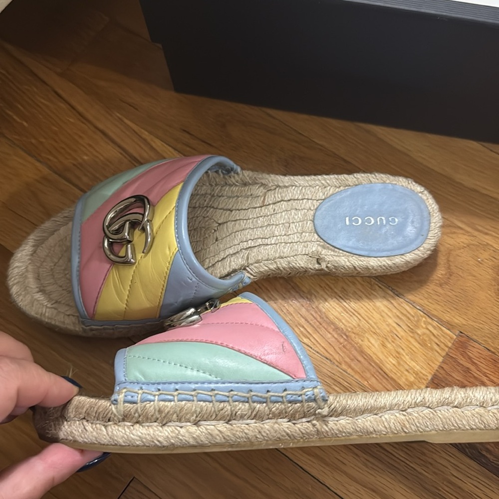 Beautiful pastel Gucci espadrille sandals authentic - Picture 5 of 5